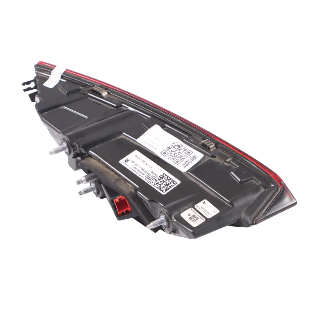 Audi A5 F5 Luz trasera maletero portón interior derecha lado exterior - SKU 8W6945094J - Número de pieza 8W6945094J