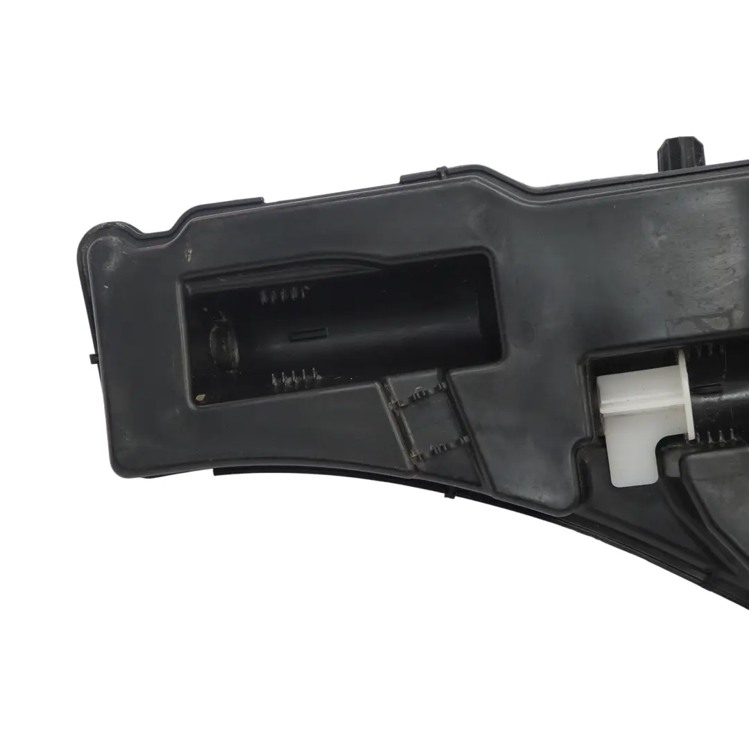 Audi A5 F5 Serbatoio della bottiglia lavavetri - SKU 8W6955453E - Numero di parte 8W6955453E