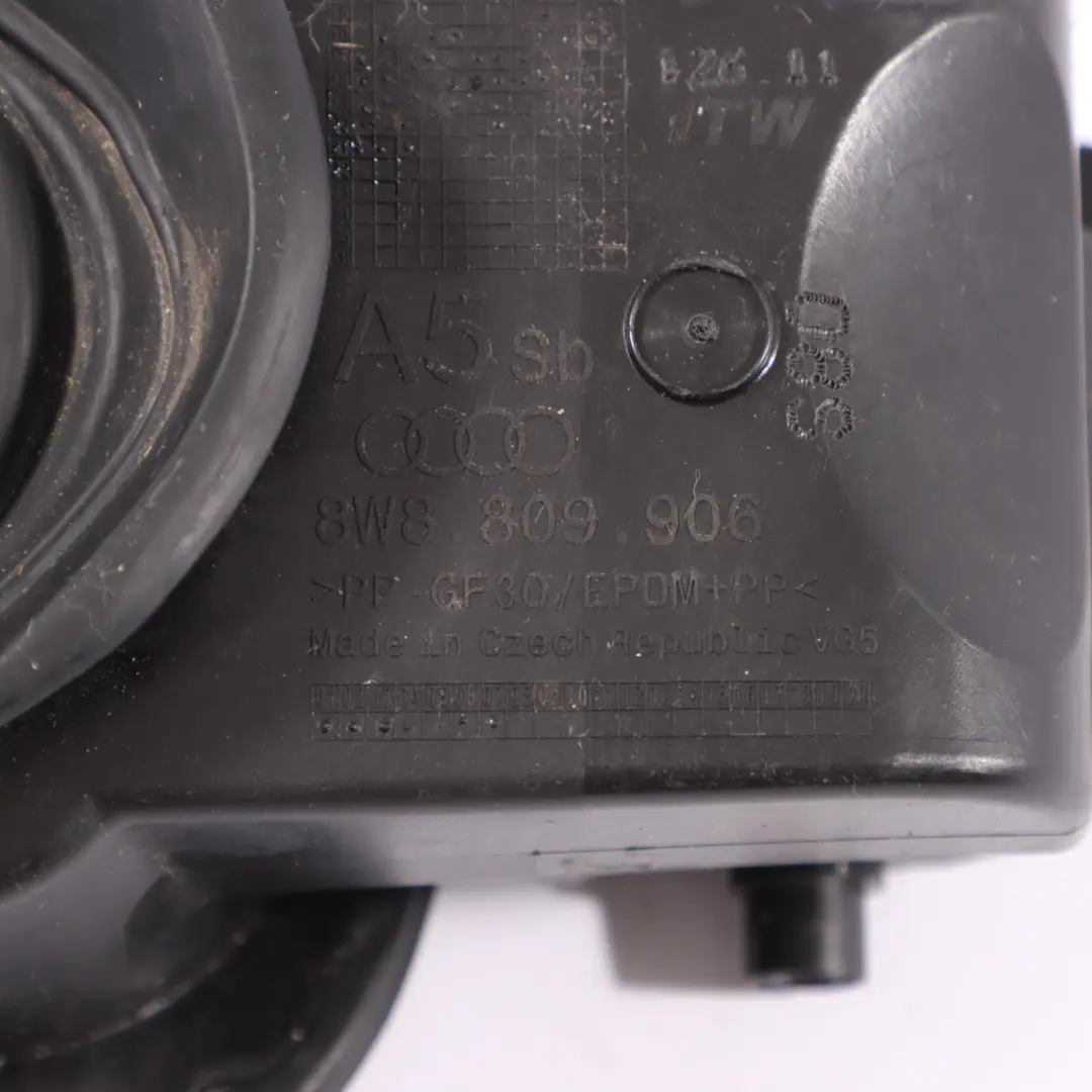 Audi A5 F5 Klapka Wkład Wlewu Paliwa - SKU 8W8809906 - Numer Części 8W8809906