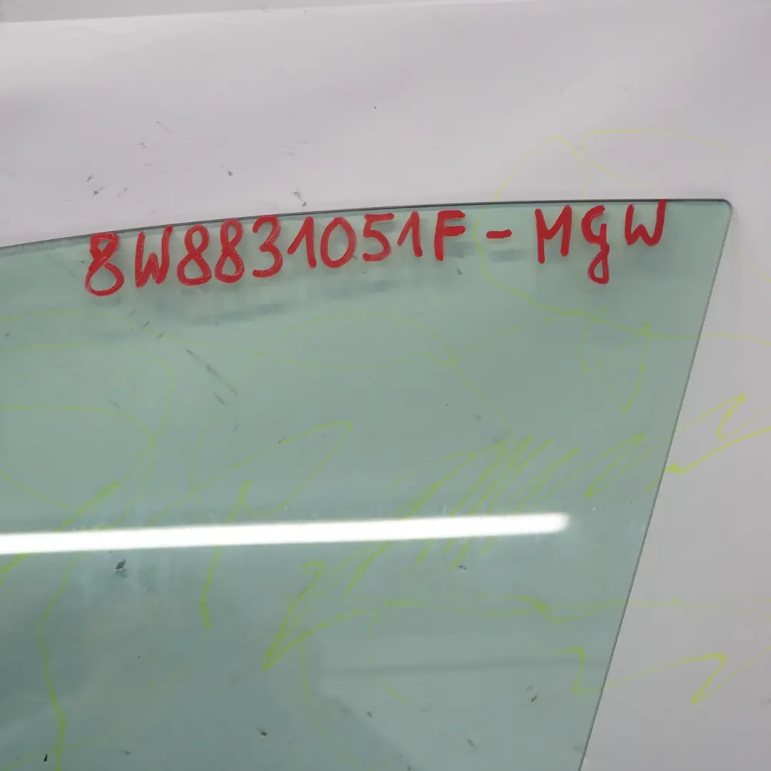 Tür Vorne Links Verkleidungsplatte Glacier White Pearl - S9R für Audi A5 F5 mit Teilenummer 8W8831051F Audi A5 F5 Tür Vorne Links Verkleidungsplatte Glacier White Pearl - S9R - SKU 8W8831051F-MGW - Teilenummer 8W8831051F