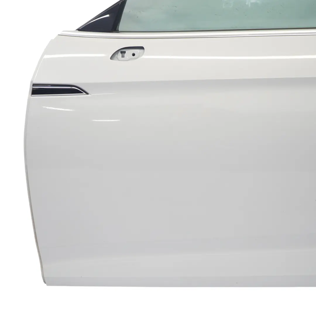 Puerta Delantera Izquierda Panel Glacier White Pearl - S9R para Audi A5 F5 con número de pieza 8W8831051F Audi A5 F5 Puerta Delantera Izquierda Panel Glacier White Pearl - S9R - SKU 8W8831051F-MGW - Número de pieza 8W8831051F
