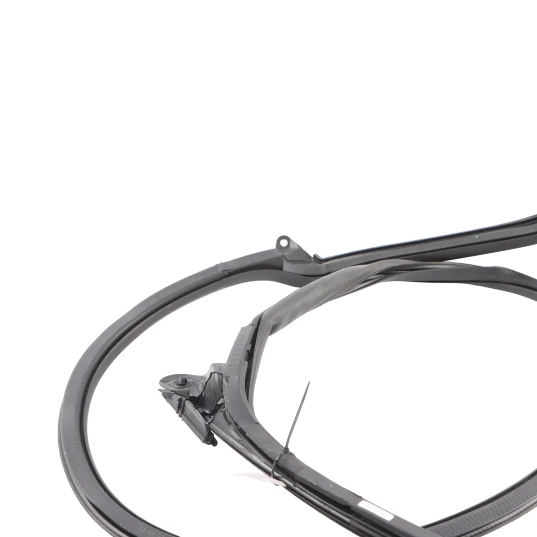 Tira De Junta Sellado Ventana Delantera Puerta Izquierda para Audi A5 F5 con número de pieza 8W8831707A Audi A5 F5 Tira De Junta Sellado Ventana Delantera Puerta Izquierda - SKU 8W8831707A - Número de pieza 8W8831707A