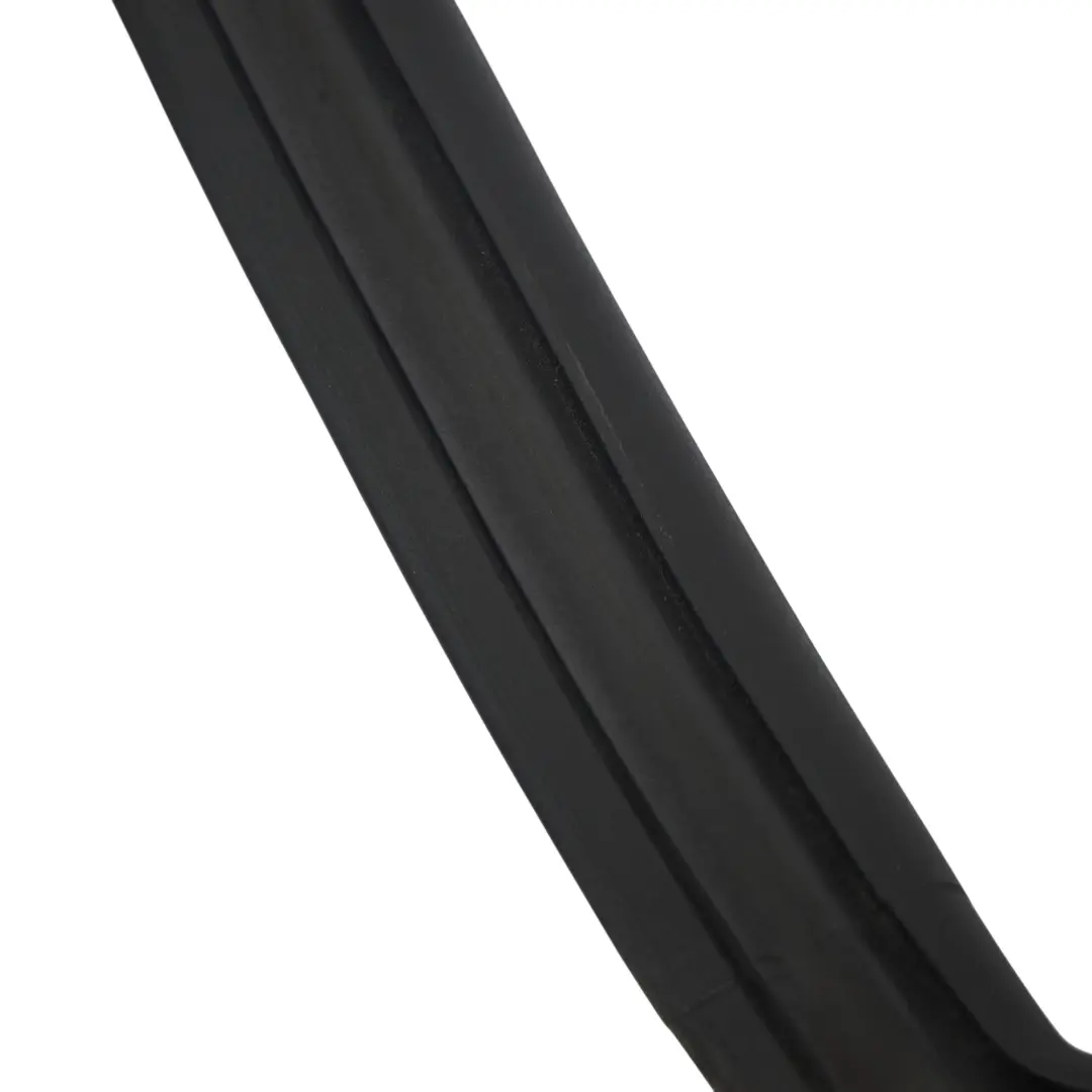 Joint porte arrière gauche Audi A5 F5 N/S Guide Cadre détanchéité pour à propos du numéro de pièce 8W8833707 Joint porte arrière gauche Audi A5 F5 N/S Guide Cadre détanchéité - SKU 8W8833707 - Numéro de pièce 8W8833707