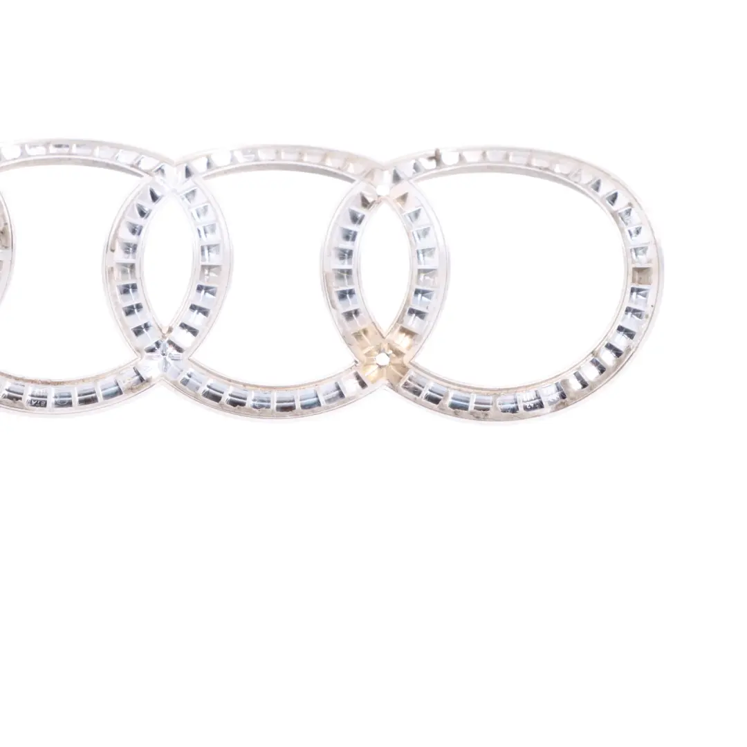 Trasera Tronco Puerta Emblema Etiqueta Insignia Cromo para Audi A5 F5 con número de pieza 8W8853742 Audi A5 F5 Trasera Tronco Puerta Emblema Etiqueta Insignia Cromo - SKU 8W8853742 - Número de pieza 8W8853742