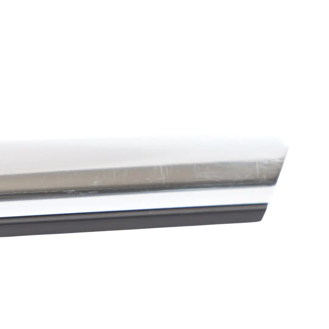 Hintere Tür Fenster Wetter Streifen Dichtung Chrom Links für Audi A5 F5 mit Teilenummer 8W8853763 Audi A5 F5 Hintere Tür Fenster Wetter Streifen Dichtung Chrom Links - SKU 8W8853763 - Teilenummer 8W8853763