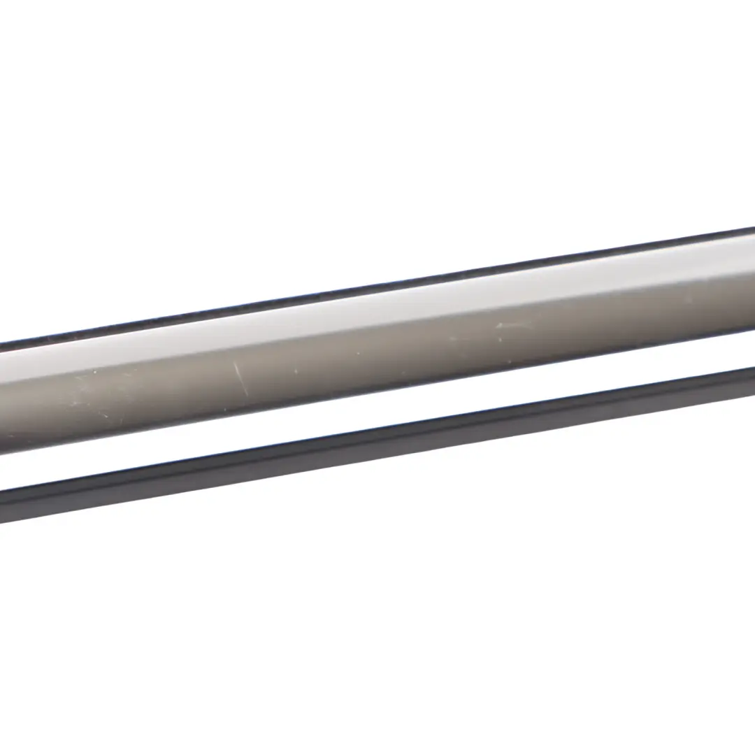 Hintere Fenster Wetter Streifen Dichtung Trim Chrom Rechts für Audi A5 F5 mit Teilenummer 8W8853764 Audi A5 F5 Hintere Fenster Wetter Streifen Dichtung Trim Chrom Rechts - SKU 8W8853764 - Teilenummer 8W8853764