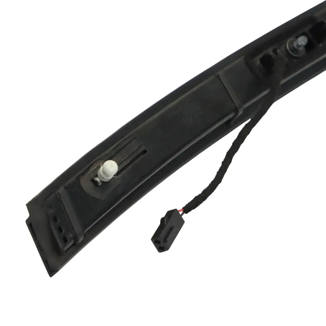 Luce freno posteriore Terza luce stop per Audi A5 F5 con numero di parte 8W8945097 Audi A5 F5 Luce freno posteriore Terza luce stop - SKU 8W8945097 - Numero di parte 8W8945097