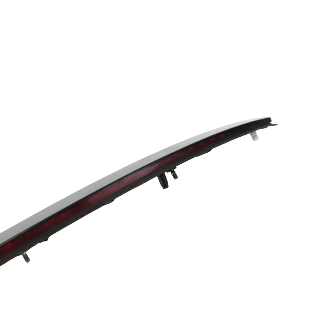 Luz de freno trasera del tercera luz de freno para Audi A5 F5 con número de pieza 8W8945097 Audi A5 F5 Luz de freno trasera del tercera luz de freno - SKU 8W8945097 - Número de pieza 8W8945097