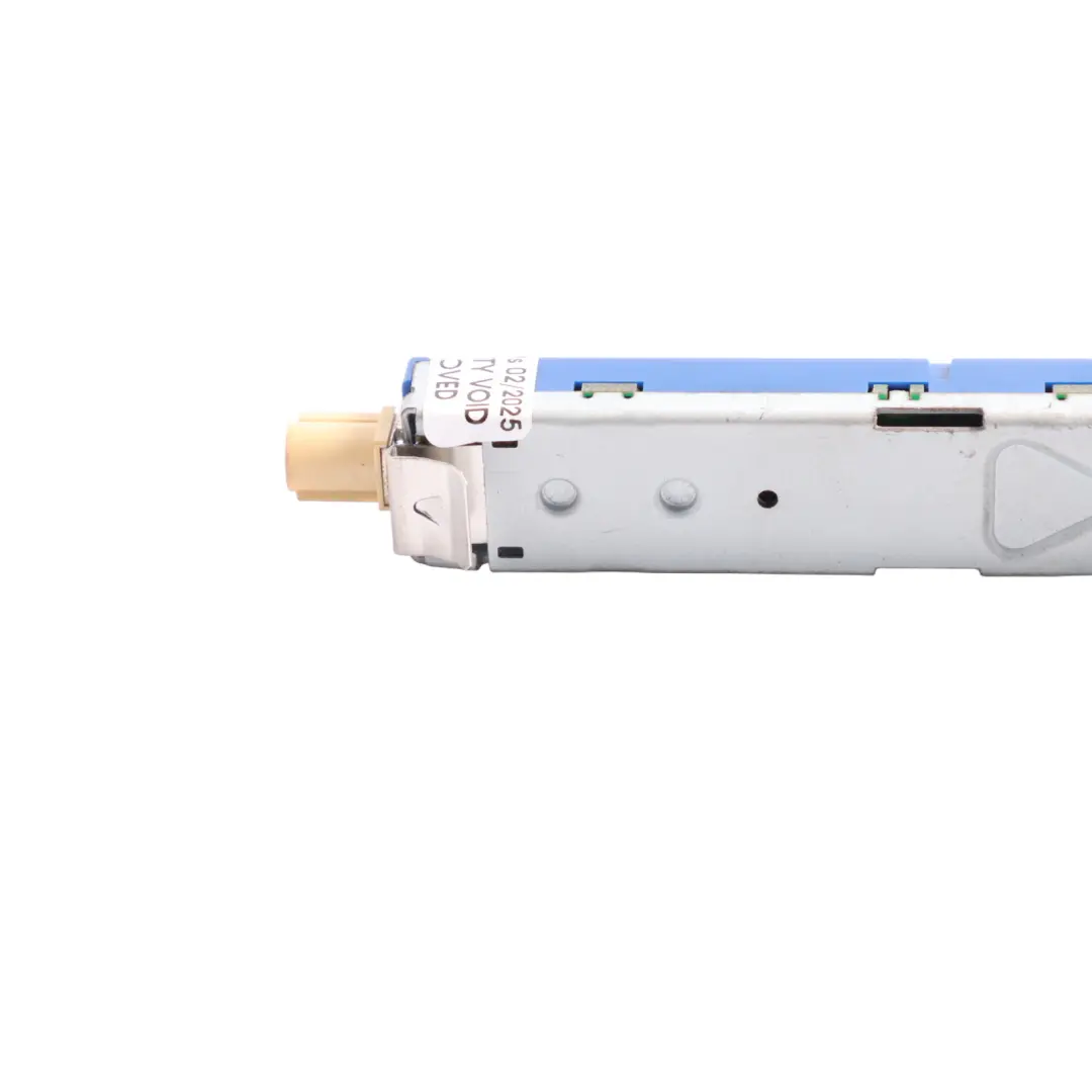 Aerial Antenna Amplifier Booster Unit Module to Audi A4 B9 with Part number 8W9035225B Audi A4 B9 Aerial Antenna Amplifier Booster Unit Module - SKU 8W9035225B - Part number 8W9035225B