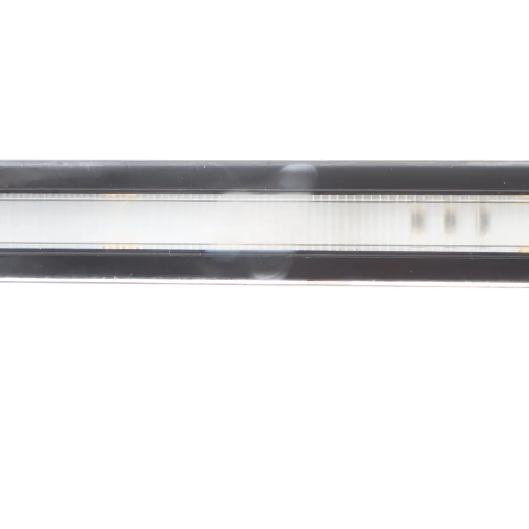 Lampe LED Couvercle De Coffre Hayon Arrière Gauche pour Audi A4 B9 à propos du numéro de pièce 8W947409 Audi A4 B9 Lampe LED Couvercle De Coffre Hayon Arrière Gauche - SKU 8W947409 - Numéro de pièce 8W947409