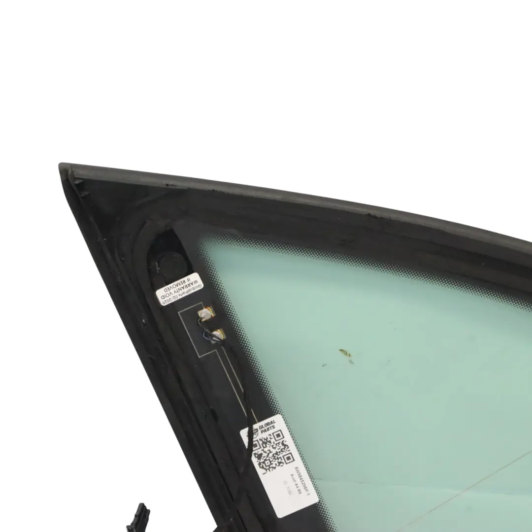 Quarto Triangolo Vetro Posteriore Destro AS2 per Audi A4 B9 Avant con numero di parte 8W9845298P Audi A4 B9 Avant Quarto Triangolo Vetro Posteriore Destro AS2 - SKU 8W9845298P-1 - Numero di parte 8W9845298P