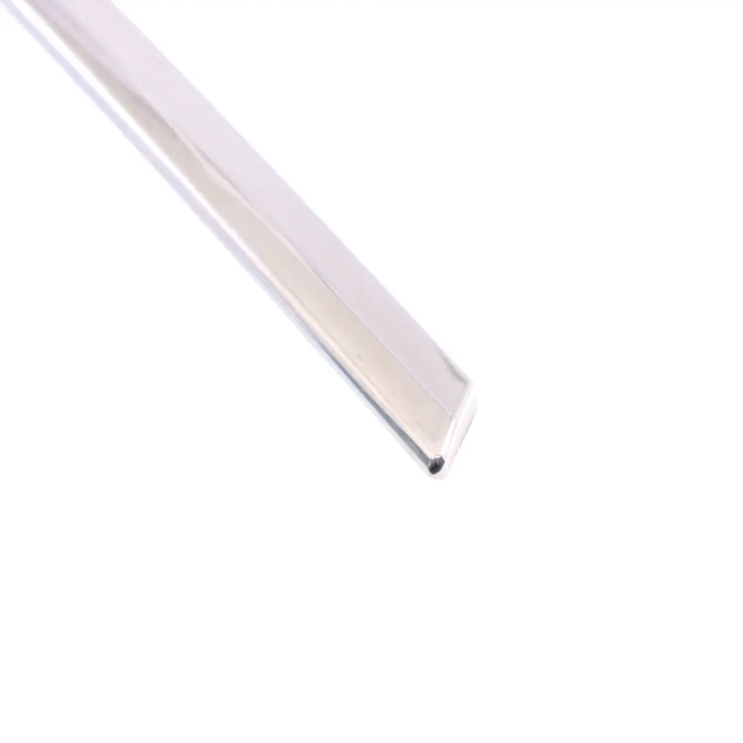 Striscia Rivestimento Del Portellone Posteriore Chrome per Audi A4 B9 con numero di parte 8W9853927 Audi A4 B9 Striscia Rivestimento Del Portellone Posteriore Chrome - SKU 8W9853927 - Numero di parte 8W9853927