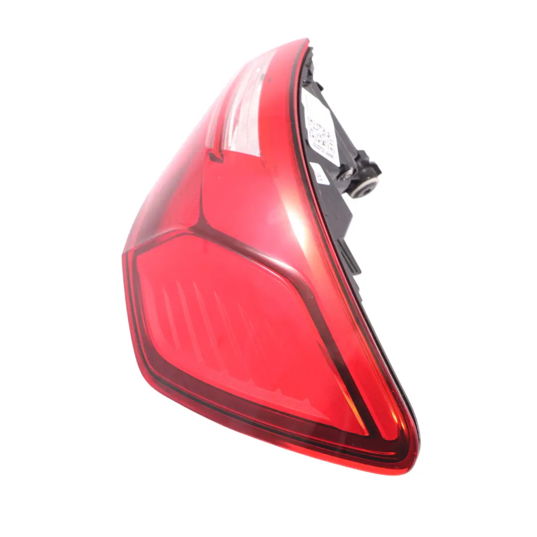 Fanale Posteriore Baule Lampada Coperchio Destra per Audi A4 B9 Avant con numero di parte 8W9945070AA Audi A4 B9 Avant Fanale Posteriore Baule Lampada Coperchio Destra - SKU 8W9945070AA - Numero di parte 8W9945070AA