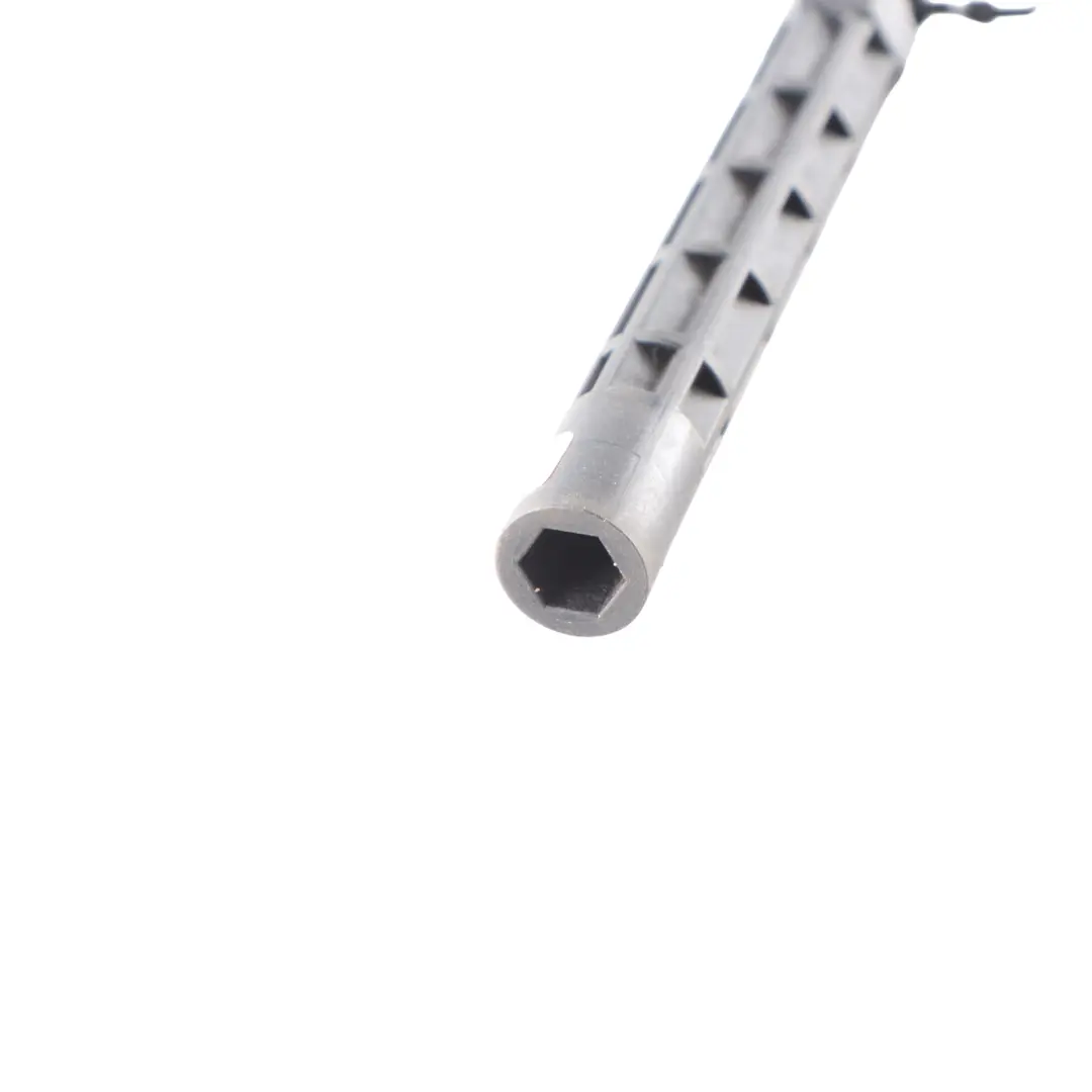 Herramienta para el montaje la luz trasera Destornillador para Audi A1 8X con número de pieza 8X0012259 Audi A1 8X Herramienta para el montaje la luz trasera Destornillador - SKU 8X0012259 - Número de pieza 8X0012259