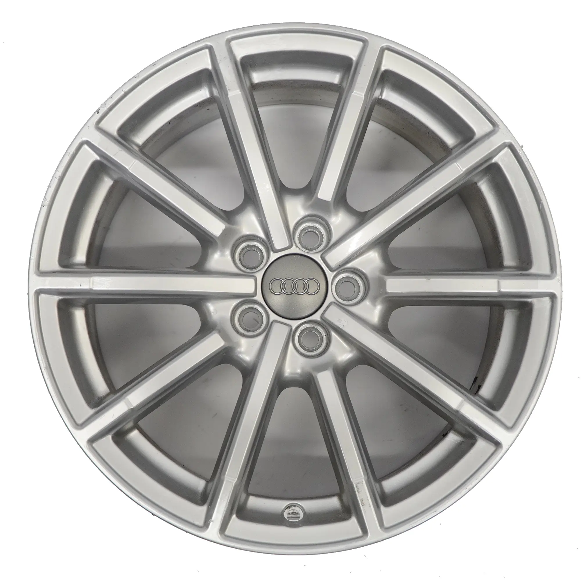 Audi A1 8X Cerchio In Lega Argento 17" 7.5J ET:36 A 10 Razze 8X0601025BM