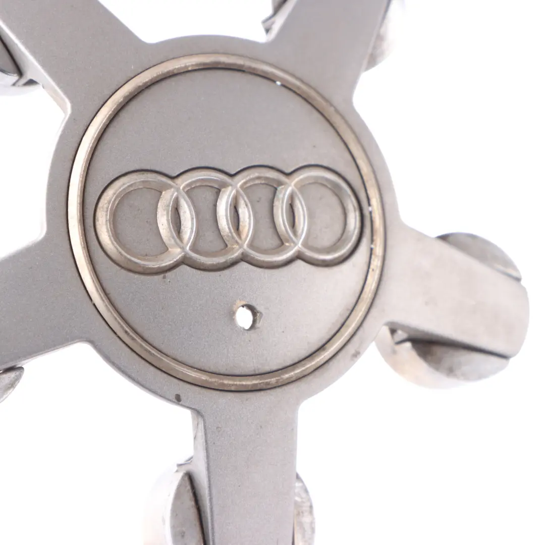 Audi A1 8X Nabenkappe Mitte Radzierblende Silber - SKU 8X0601165 - Teilenummer 8X0601165