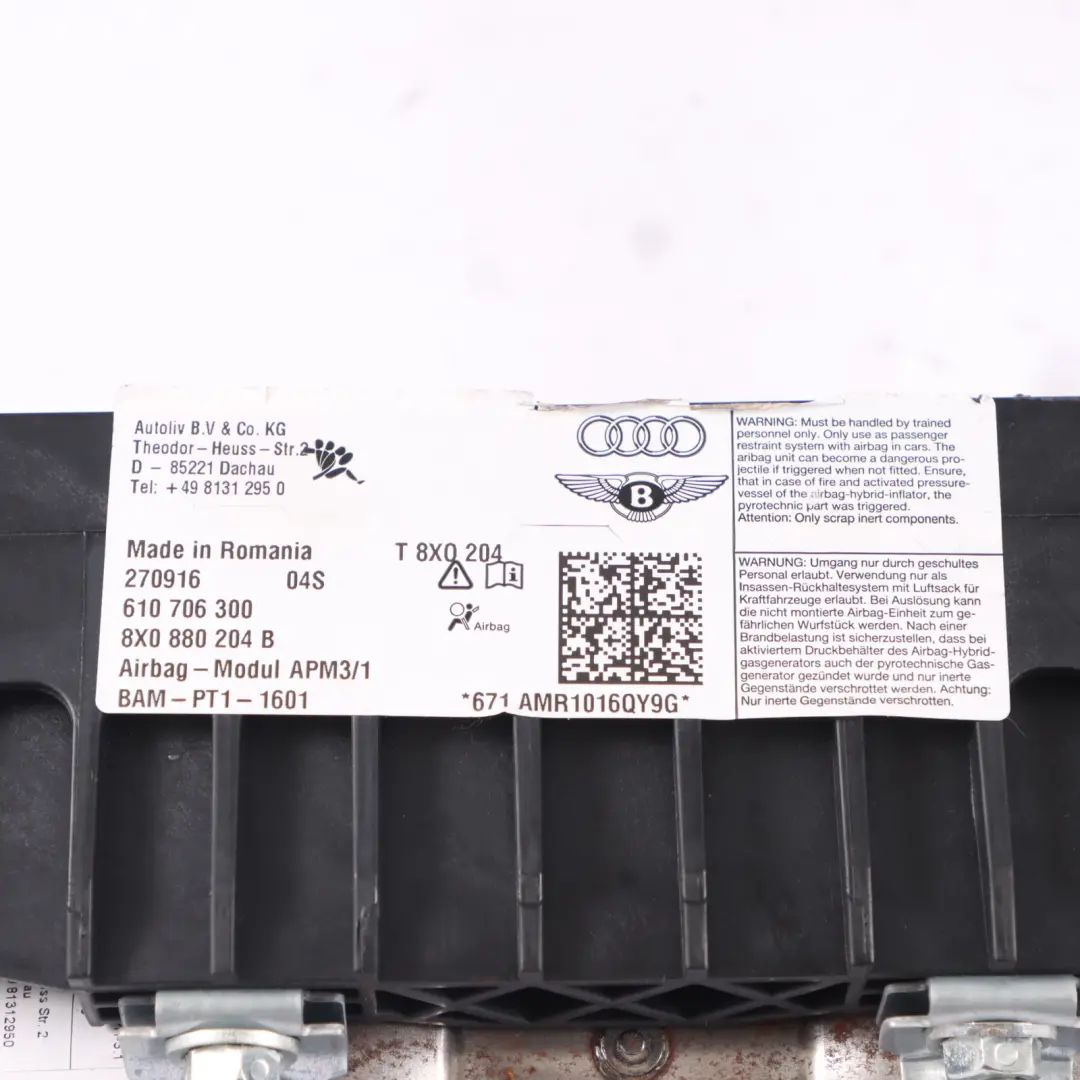 Audi A1 8X Module d'air de tableau de bord avant côté passager - SKU 8X0880204B - Numéro de pièce 8X0880204B