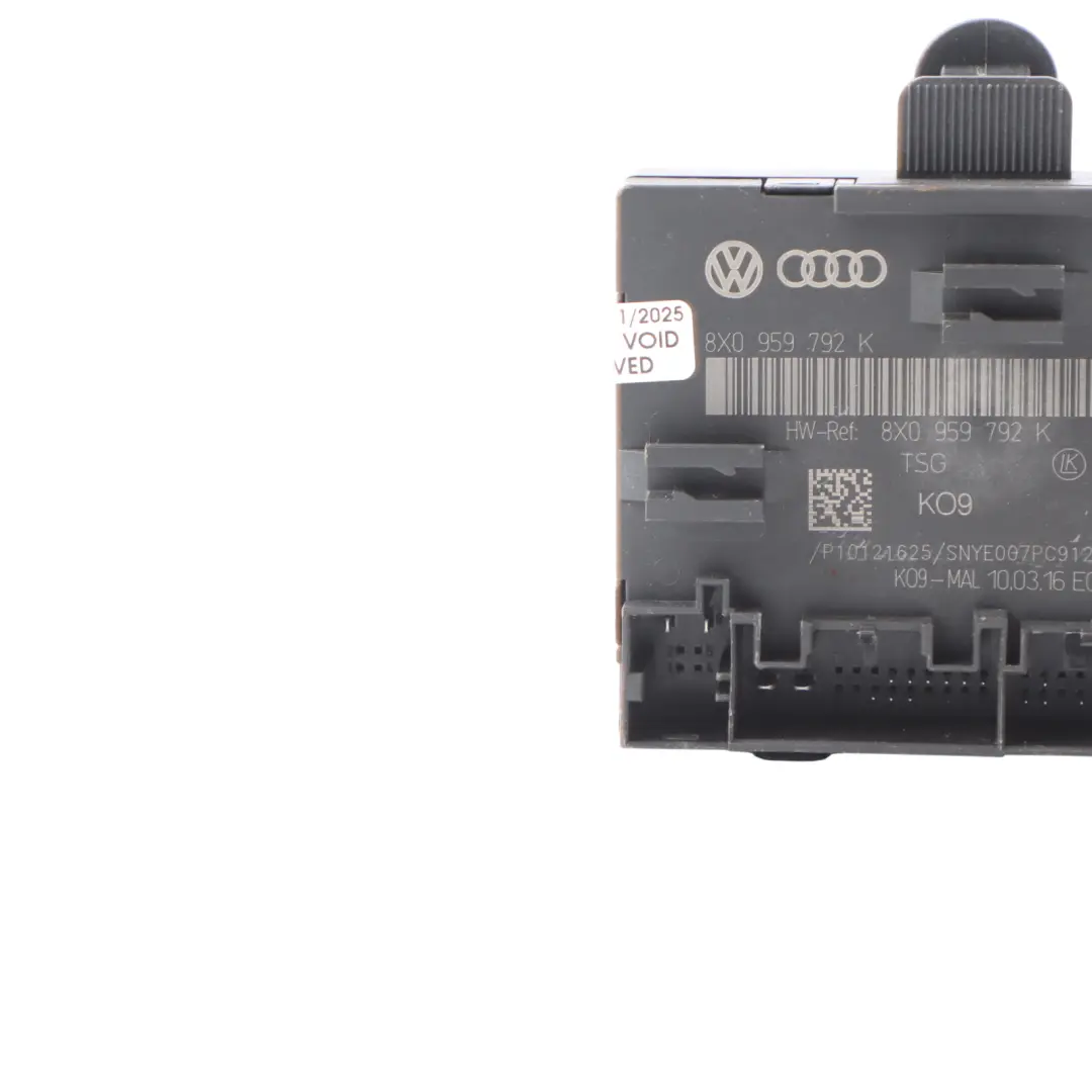 Audi Q3 8U Unité commande module porte avant ECU côté passager 8X0959792H - SKU 8X0959792K - Numéro de pièce 8X0959792K