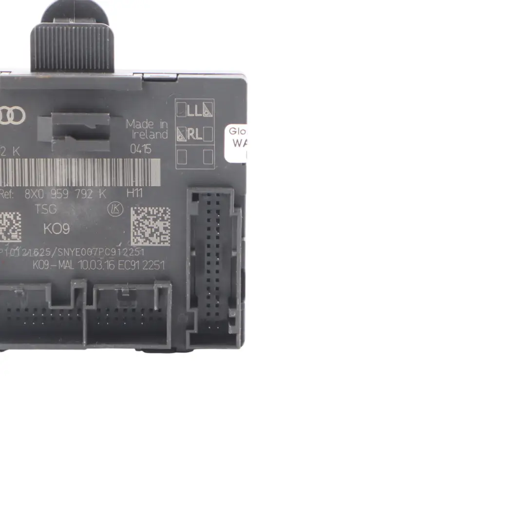 Unidad control módulo puerta delantera ECU lado pasajero 8X0959792H para Audi Q3 8U con número de pieza 8X0959792K Audi Q3 8U Unidad control módulo puerta delantera ECU lado pasajero 8X0959792H - SKU 8X0959792K - Número de pieza 8X0959792K