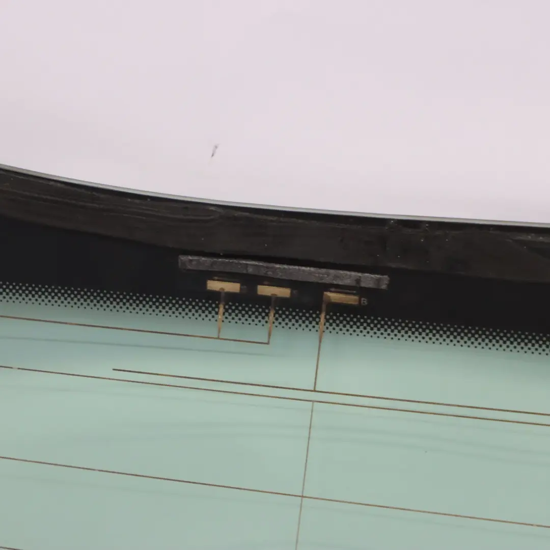 Boot Trunk Lid Tailgate Window AS2 Glazing to Audi A1 8X Rear with Part number 8X3845501A Audi A1 8X Rear Boot Trunk Lid Tailgate Window AS2 Glazing - SKU 8X3845501A - Part number 8X3845501A