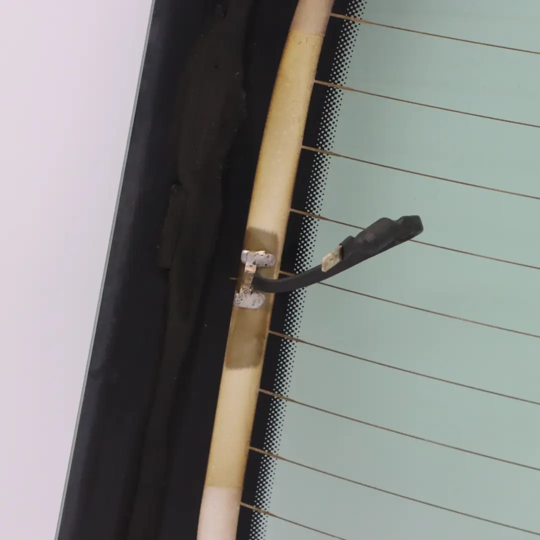 Boot Trunk Lid Tailgate Window AS2 Glazing to Audi A1 8X Rear with Part number 8X3845501A Audi A1 8X Rear Boot Trunk Lid Tailgate Window AS2 Glazing - SKU 8X3845501A - Part number 8X3845501A