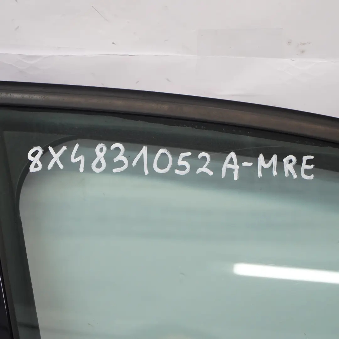 Tür Vorne Rechts Misano Red Pearl - Z3M für Audi A1 8X mit Teilenummer 8X4831052A Audi A1 8X Tür Vorne Rechts Misano Red Pearl - Z3M - SKU 8X4831052A-MRE - Teilenummer 8X4831052A