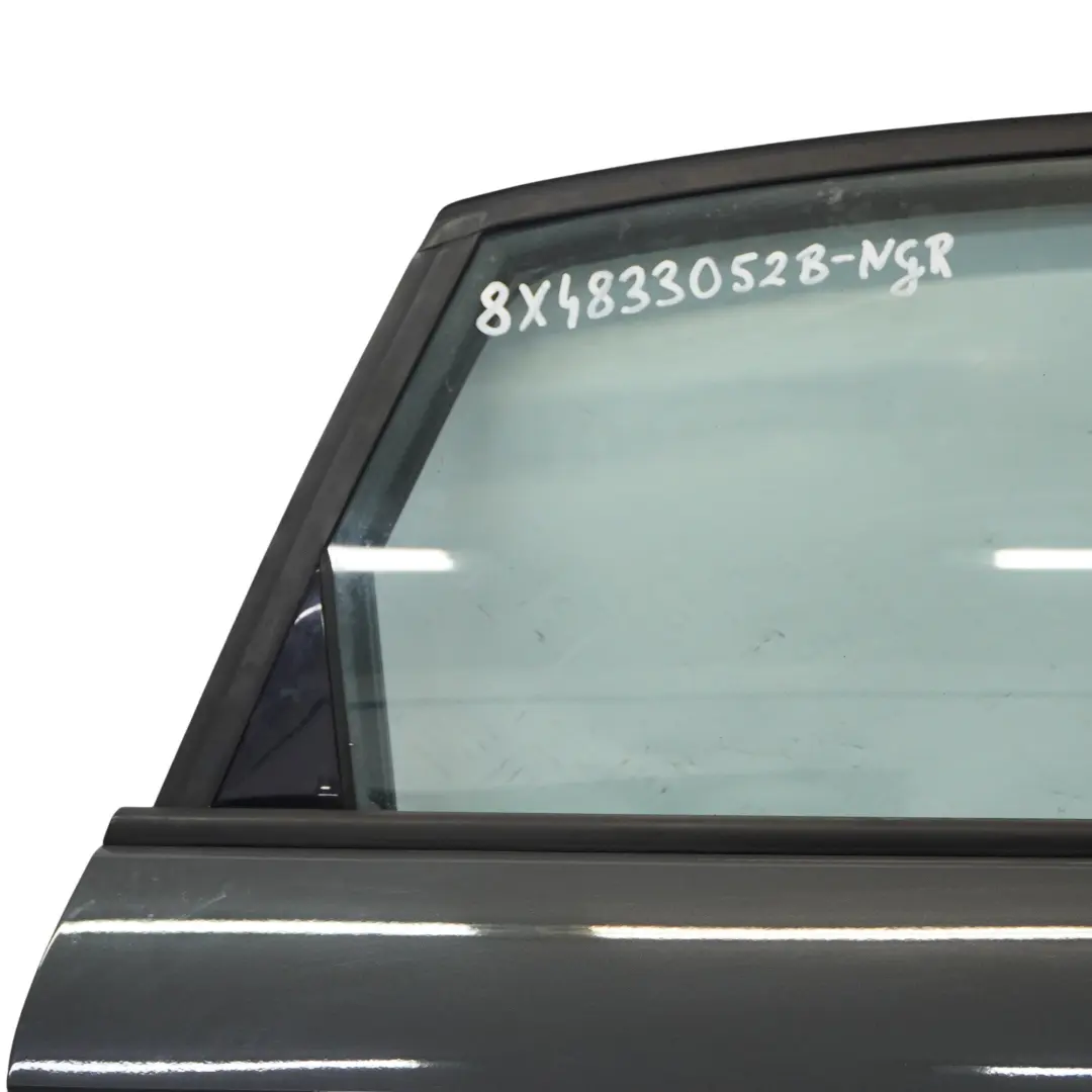 Tür Hinten Rechts Nano Grau Metallic - X7M für Audi A1 8X mit Teilenummer 8X4833052B Audi A1 8X Tür Hinten Rechts Nano Grau Metallic - X7M - SKU 8X4833052B-NGR - Teilenummer 8X4833052B