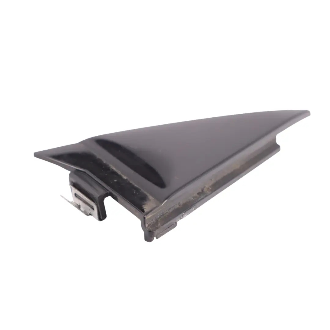 Garniture Triangulaire Porte Arrière Gauche Intérieur Noir Audi A1 8X - SKU 8X4839903 - Numéro de pièce 8X4839903