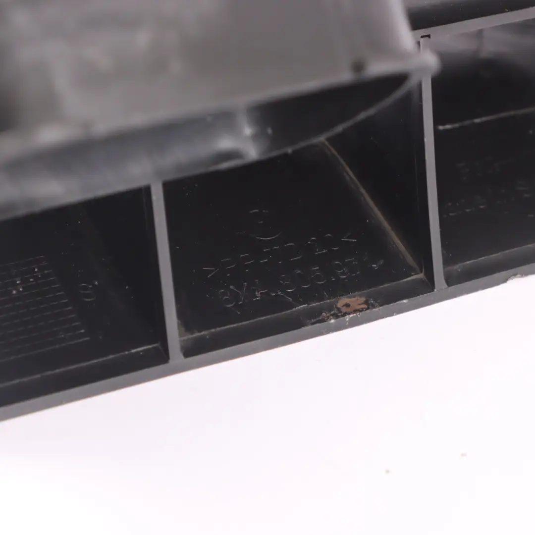 CXMA Conduit de guidage d'air pour Audi A1 8X 1.6 TDI à propos du numéro de pièce 8XA129602A Audi A1 8X 1.6 TDI CXMA Conduit de guidage d'air - SKU 8XA129602A - Numéro de pièce 8XA129602A