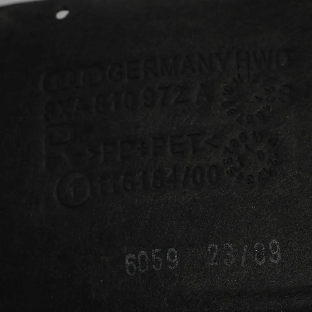 Audi A1 8X Nadkole Osłona Prawy Tył - SKU 8XA810972A - Numer Części 8XA810972A