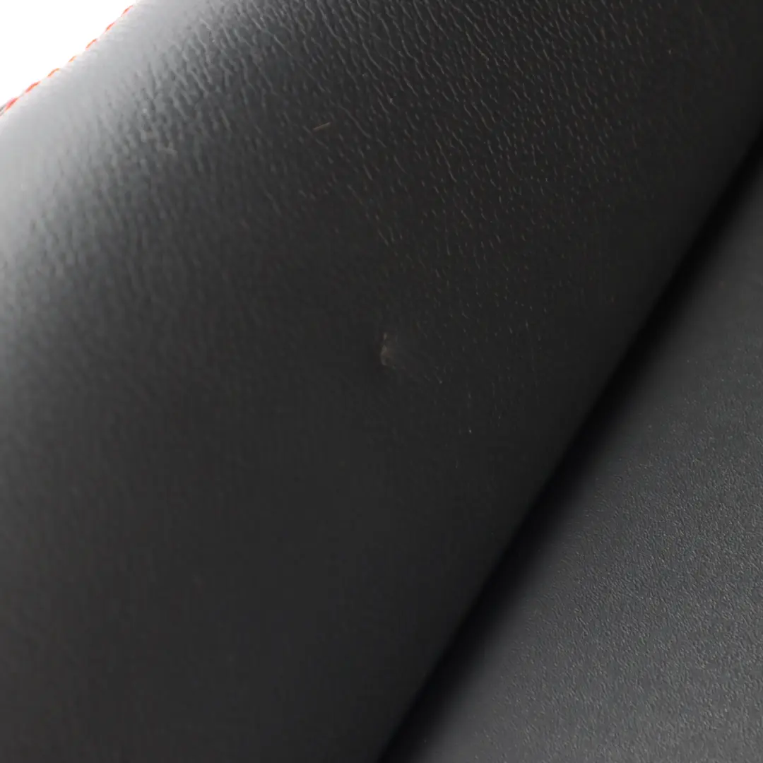 Asiento Deportivo Delantero Izquierdo Semi Cuero Negro Rojo para Audi S1 8X con número de pieza 8XG881805 Audi S1 8X Asiento Deportivo Delantero Izquierdo Semi Cuero Negro Rojo - SKU 8XG881805 - Número de pieza 8XG881805