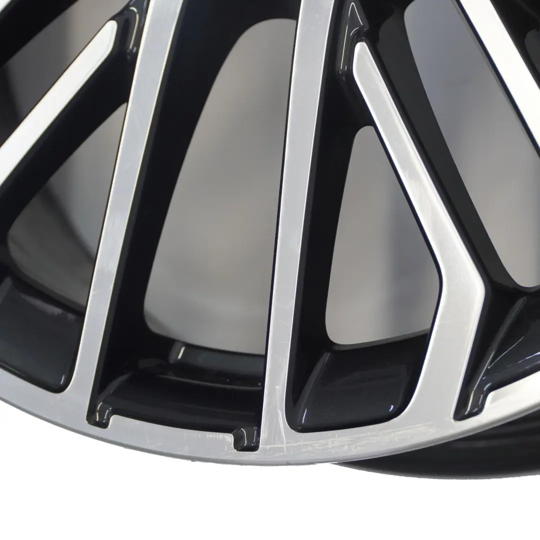 8Y Cerchio In Lega RS 19" 8J ET:49 per Audi A3 S3 RS3 con numero di parte 8Y0601025DC Audi A3 S3 RS3 8Y Cerchio In Lega RS 19" 8J ET:49 - SKU 8Y0601025DC-1 - Numero di parte 8Y0601025DC