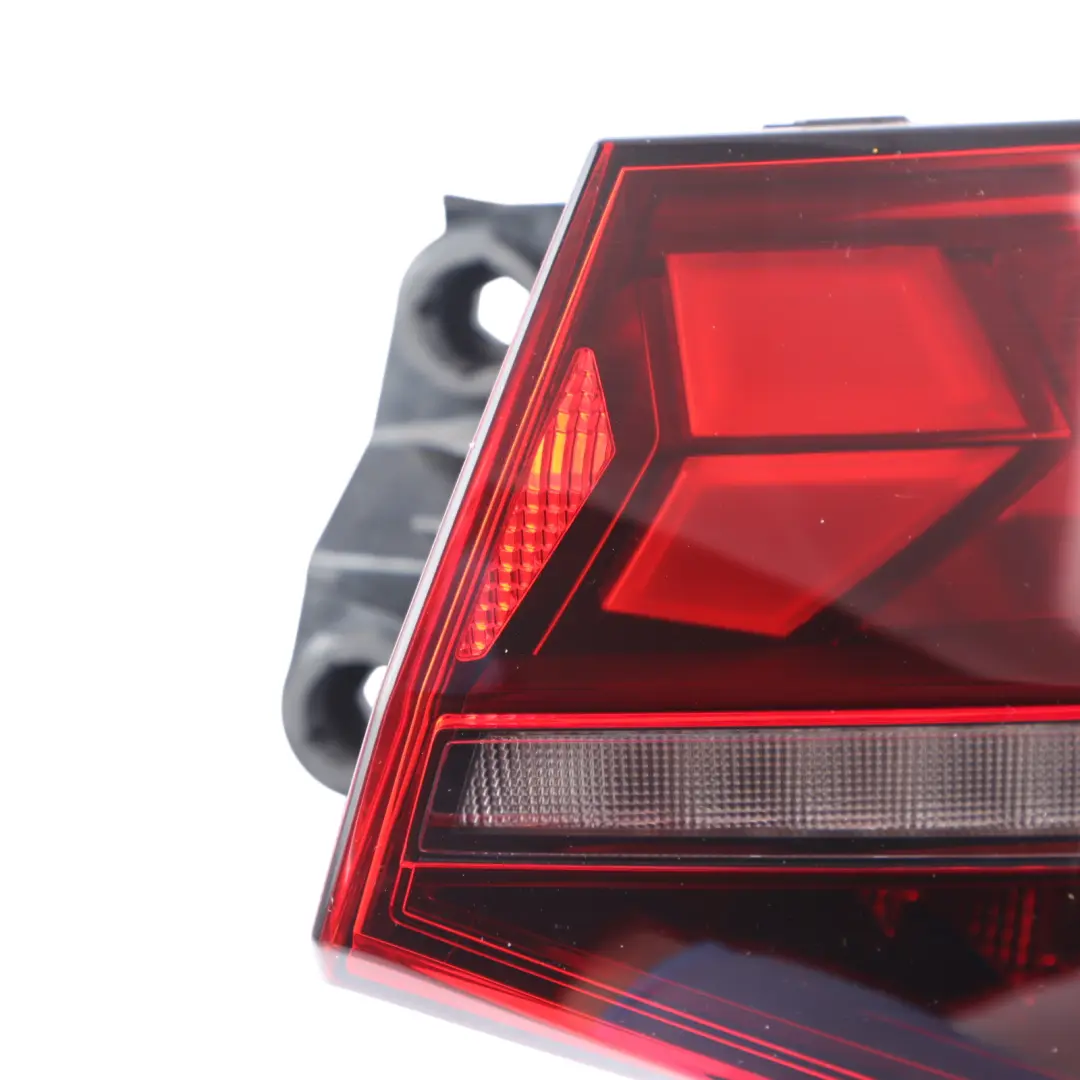 8Y Rear Lamp Tail Light Outer LED Fender Right O/S Side to Audi S3 with Part number 8Y0945208C Audi S3 8Y Rear Lamp Tail Light Outer LED Fender Right O/S Side - SKU 8Y0945208C - Part number 8Y0945208C