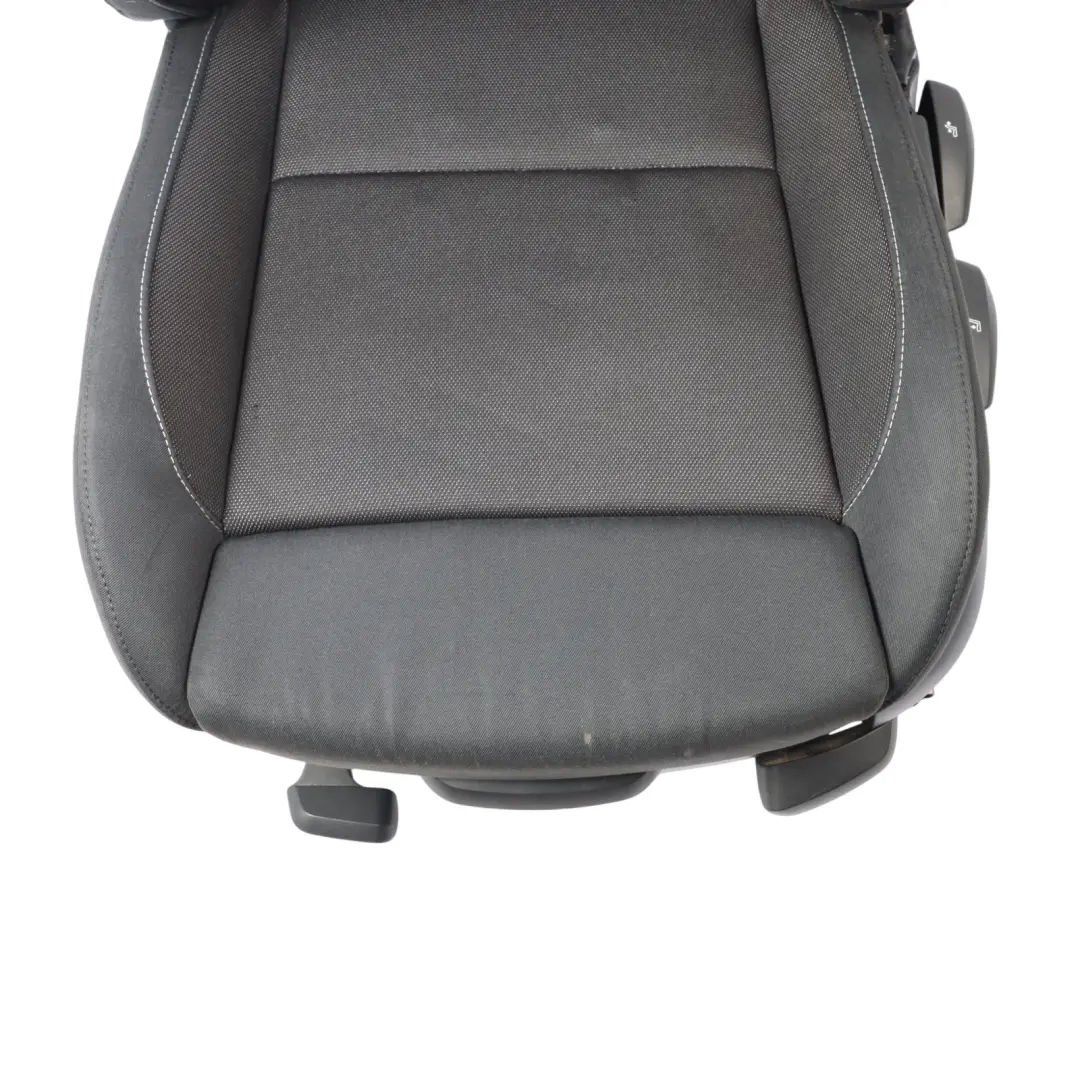 Tessuto Interno Anteriore Sinistro Rete Lato Sedile per BMW E87 LCI M Sport con numero di parte 9179129 BMW E87 LCI M Sport Tessuto Interno Anteriore Sinistro Rete Lato Sedile - SKU 9179129 - Numero di parte 9179129