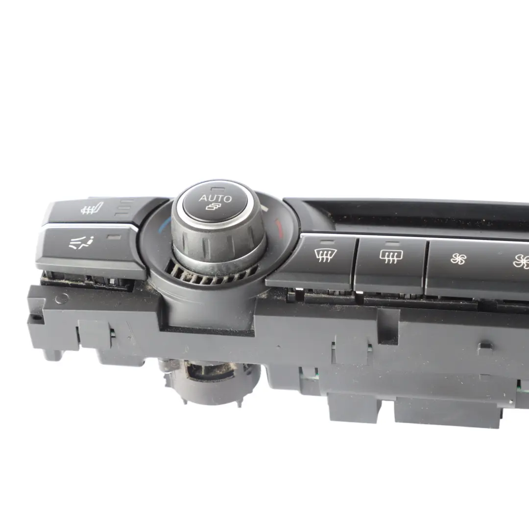 A/C Climate Heater Control Unit Switch Panel Automatic to BMW X5 E70 X6 E71 with Part number 9215512 BMW X5 E70 X6 E71 A/C Climate Heater Control Unit Switch Panel Automatic - SKU 9215512 - Part number 9215512
