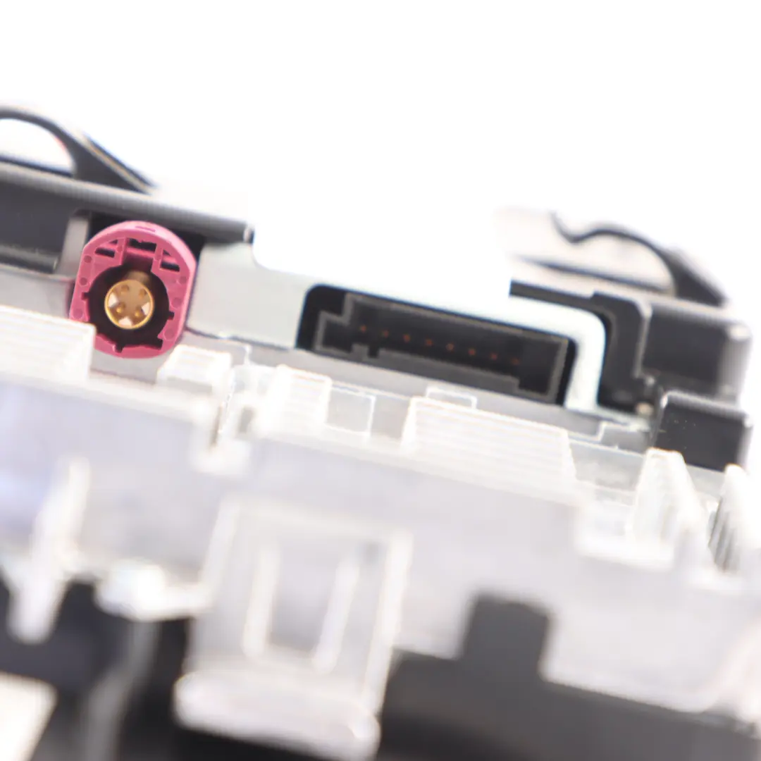 Écran embarqué BMW F10 F11 Moniteur d'affichage informations 10,25" pour à propos du numéro de pièce 9227561 Écran embarqué BMW F10 F11 Moniteur d'affichage informations 10,25" - SKU 9227561 - Numéro de pièce 9227561