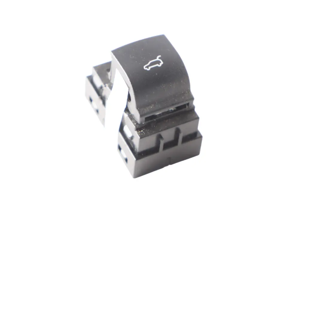 X5M F85 F16 X6M F86 Pulsante Rilascio Coperchio Del Bagagliaio per BMW F15 con numero di parte 9318704 BMW F15 X5M F85 F16 X6M F86 Pulsante Rilascio Coperchio Del Bagagliaio - SKU 9318704 - Numero di parte 9318704