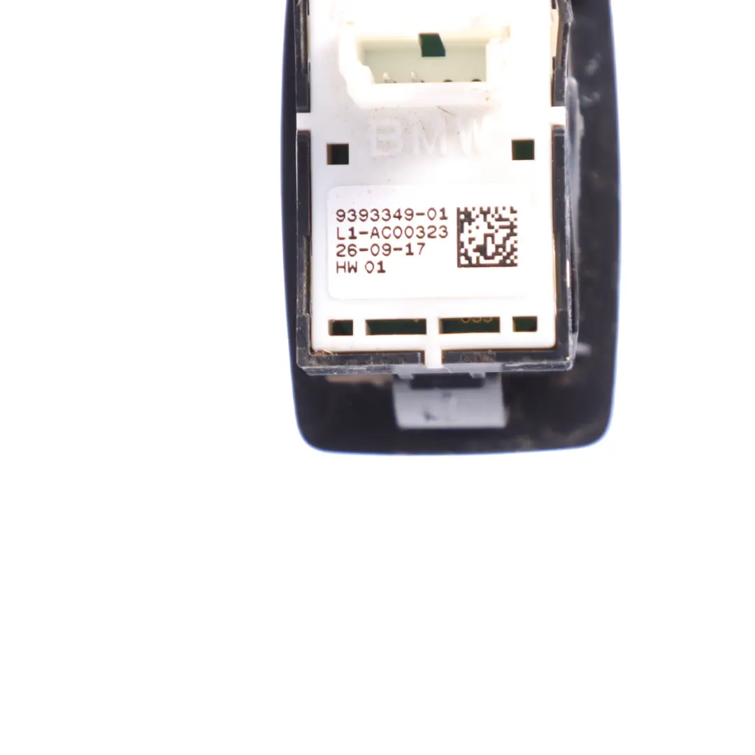 Interruptor Asiento Respaldo Trasero Izquierdo para BMW G31 G32 GT con número de pieza 9393349 BMW G31 G32 GT Interruptor Asiento Respaldo Trasero Izquierdo - SKU 9393349 - Número de pieza 9393349