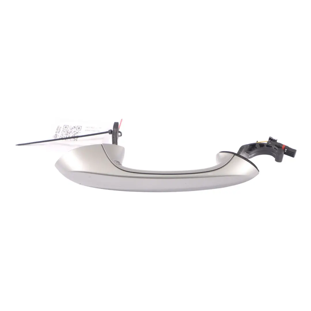 Poignée porte BMW F40 G20 G30 extérieure avant droite Donington Grey - C28 pour à propos du numéro de pièce 9491462 Poignée porte BMW F40 G20 G30 extérieure avant droite Donington Grey - C28 - SKU 9491462-DOM - Numéro de pièce 9491462