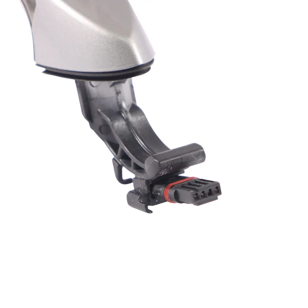 Manija puerta BMW F40 G20 G30 exterior delantera derecha Donington Grey - C28 para con número de pieza 9491462 Manija puerta BMW F40 G20 G30 exterior delantera derecha Donington Grey - C28 - SKU 9491462-DOM - Número de pieza 9491462
