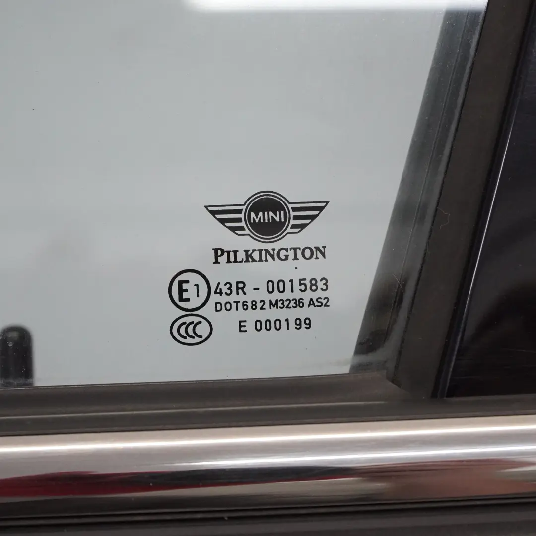 Puerta Delantera Izquierda Absolute Black Metallic - B11 para Mini Countryman R60 con número de pieza 9805927 Mini Countryman R60 Puerta Delantera Izquierda Absolute Black Metallic - B11 - SKU 9805927-ABS - Número de pieza 9805927