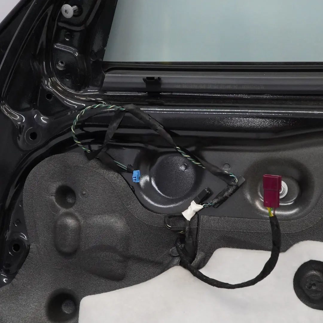 Porta Anteriore Destra Absolute Black Nero Metallic - B11 per Mini Countryman R60 con numero di parte 9805928 Mini Countryman R60 Porta Anteriore Destra Absolute Black Nero Metallic - B11 - SKU 9805928-ABS1 - Numero di parte 9805928