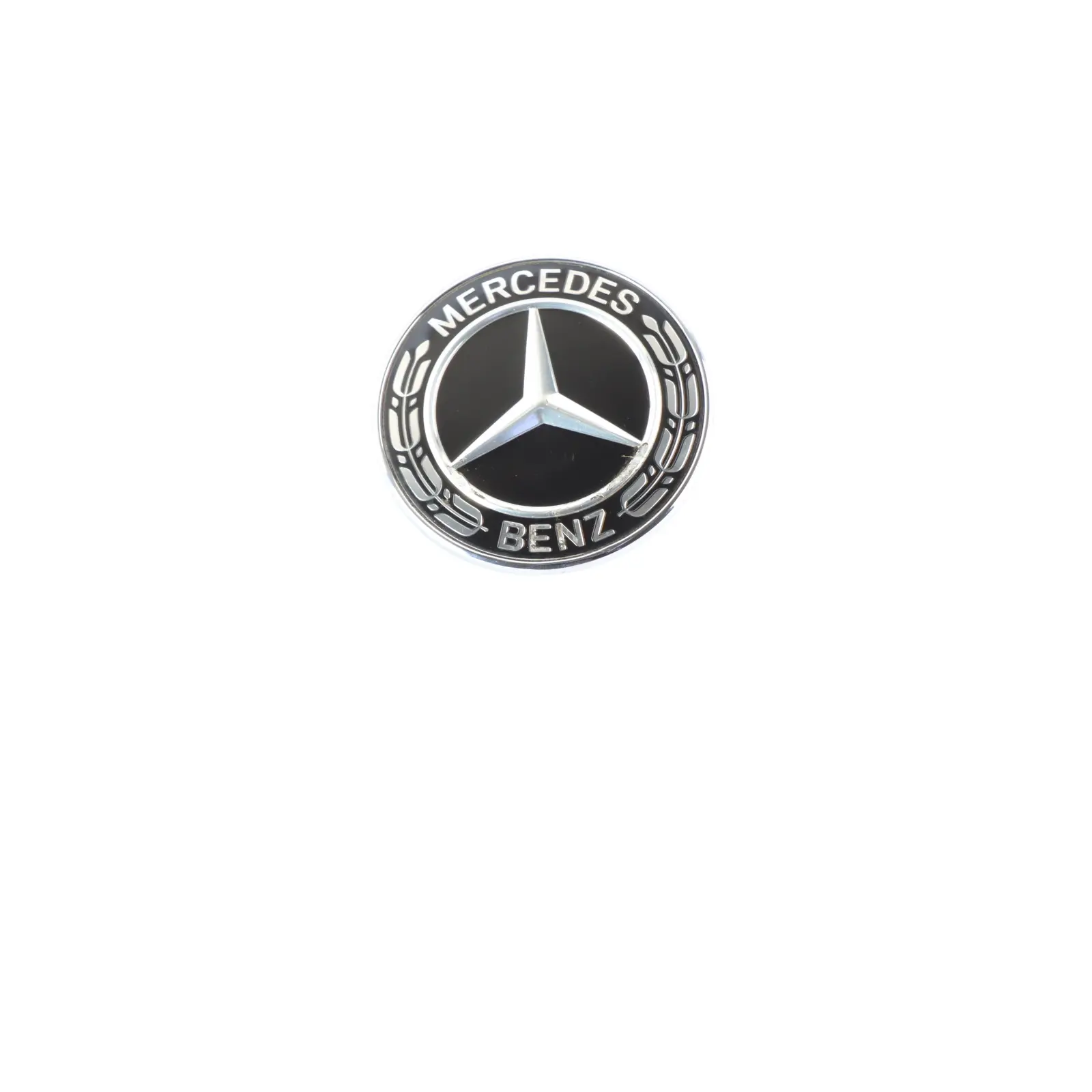Emblema Capó Mercedes W213 C238 Insignia Frontal Logo A0008171701