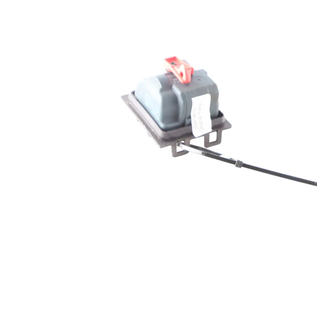 Mécanisme de verrouillage de la trappe à carburant pour Mercedes W176 W213 W246 à propos du numéro de pièce A0008202303 Mercedes W176 W213 W246 Mécanisme de verrouillage de la trappe à carburant - SKU A0008202303-2 - Numéro de pièce A0008202303