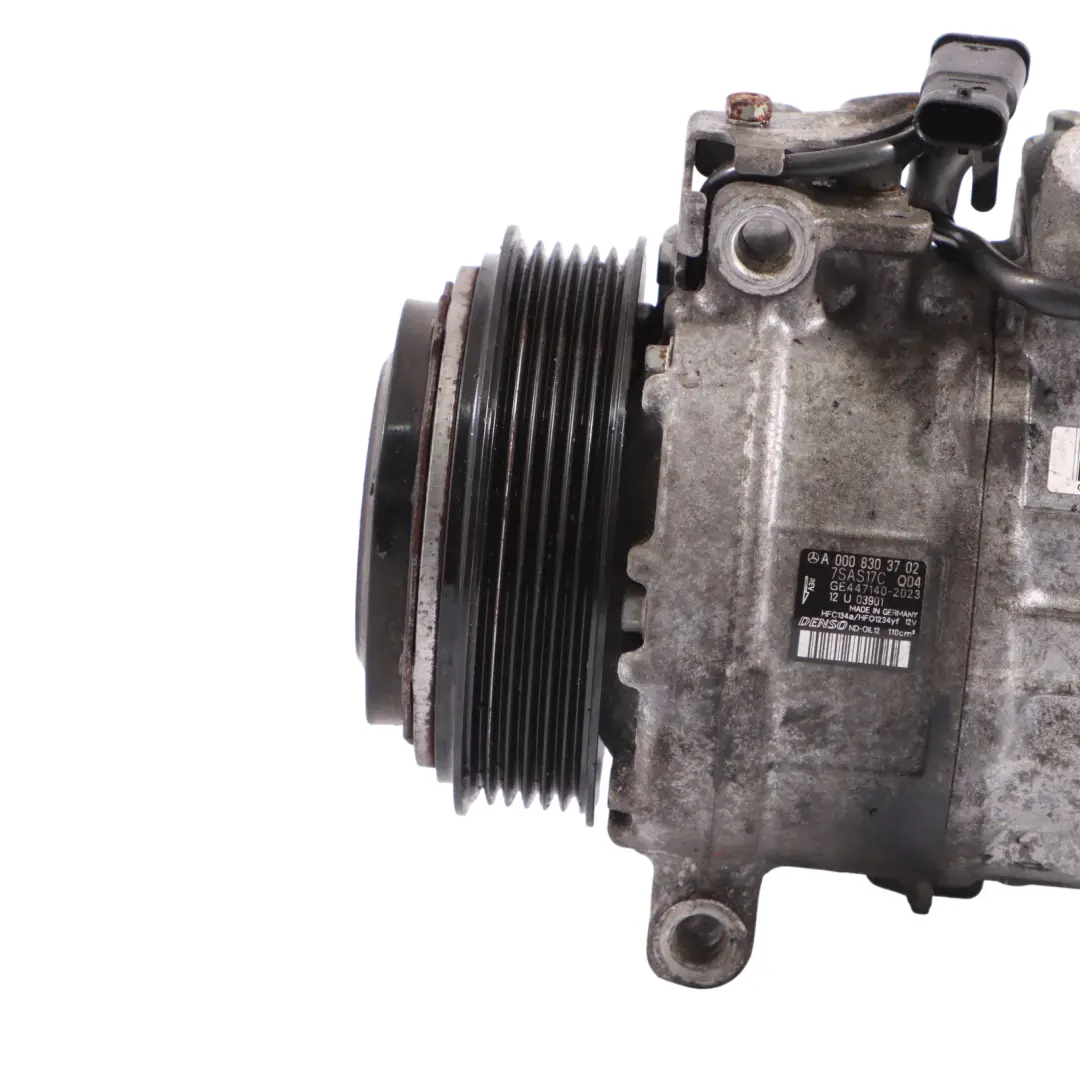 W292 Klima Kompressor Pumpe für Mercedes W166 C217 W222 mit Teilenummer A000830372 Mercedes W166 C217 W222 W292 Klima Kompressor Pumpe - SKU A0008303702 - Teilenummer A000830372