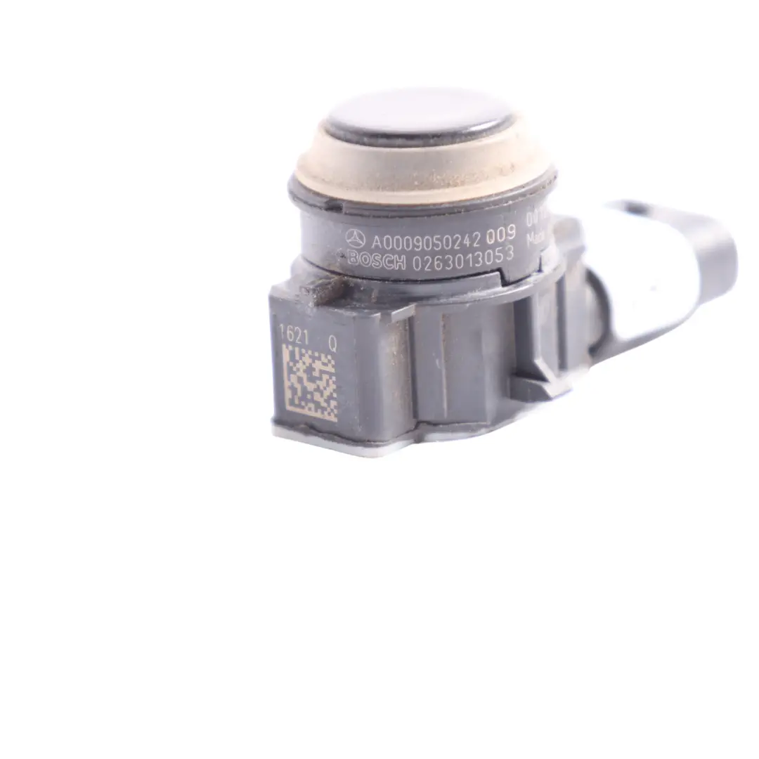 Parachoques Trasero Sensor De Aparcamiento PDC Negro Obsidiana 197 para Mercedes R231 con número de pieza A0009050242 Mercedes R231 Parachoques Trasero Sensor De Aparcamiento PDC Negro Obsidiana 197 - SKU A0009050242-OB - Número de pieza A0009050242