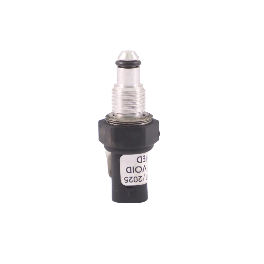Mercedes W205 C250 Sensor de temperatura del combustible diésel - SKU A0009050800 - Número de pieza A0009050800