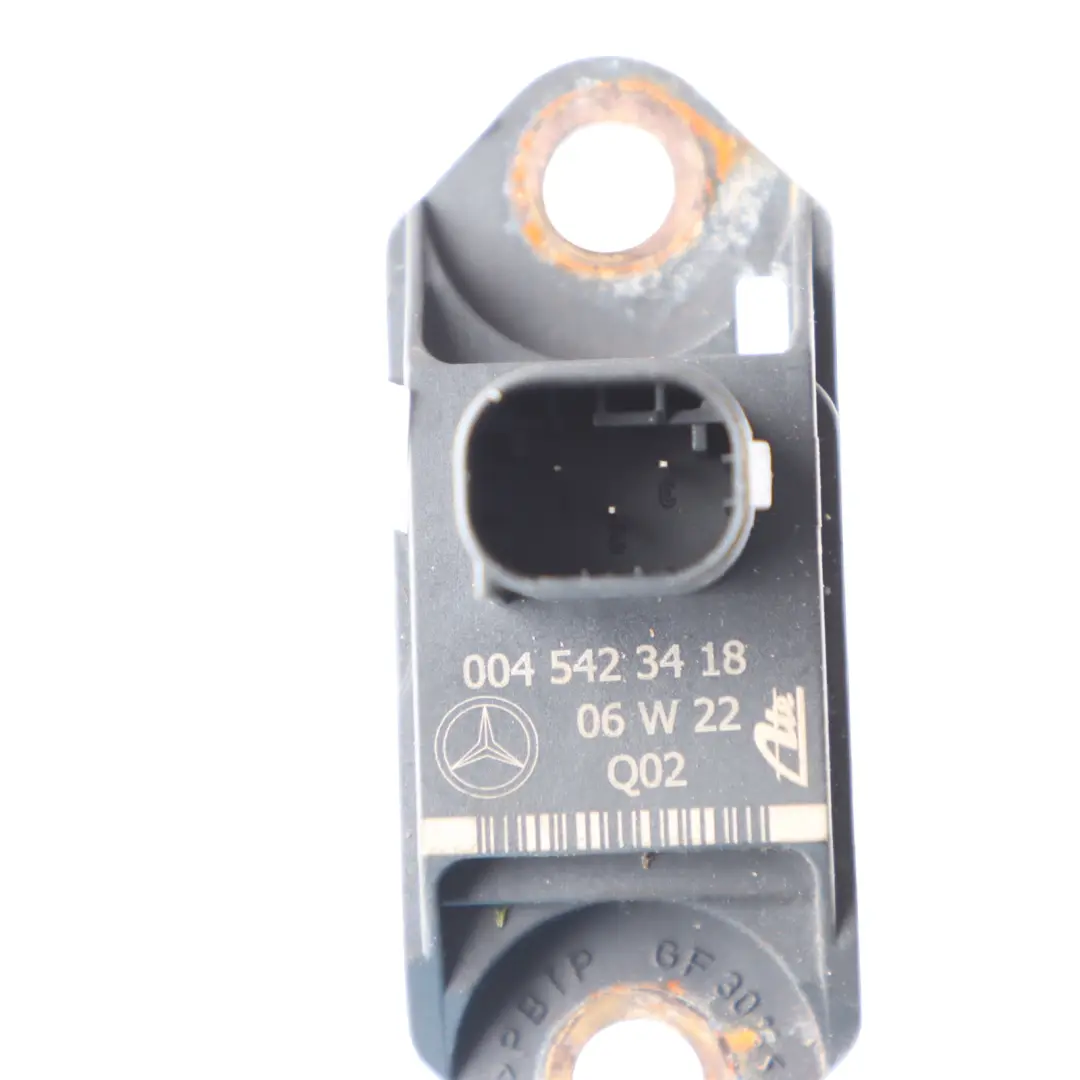 Accelerator Speed Sensor Module to Mercedes C215 C216 W220 W221 R230 with Part number A0045423418 Mercedes C215 C216 W220 W221 R230 Accelerator Speed Sensor Module - SKU A0045423418 - Part number A0045423418