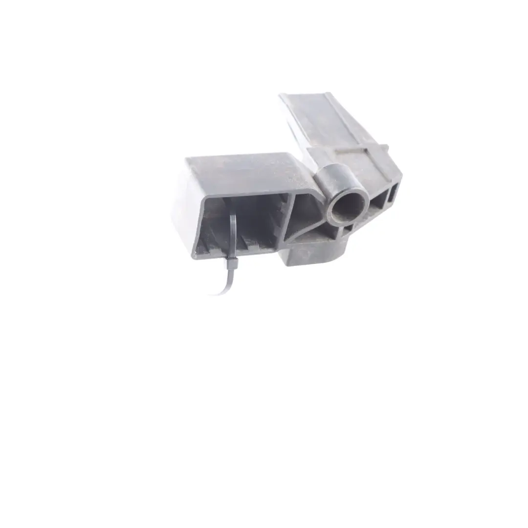 M177 Soporte Superior Radiador Izquierdo para Mercedes W205 con número de pieza A0995041618 Mercedes W205 M177 Soporte Superior Radiador Izquierdo - SKU A0995041618 - Número de pieza A0995041618