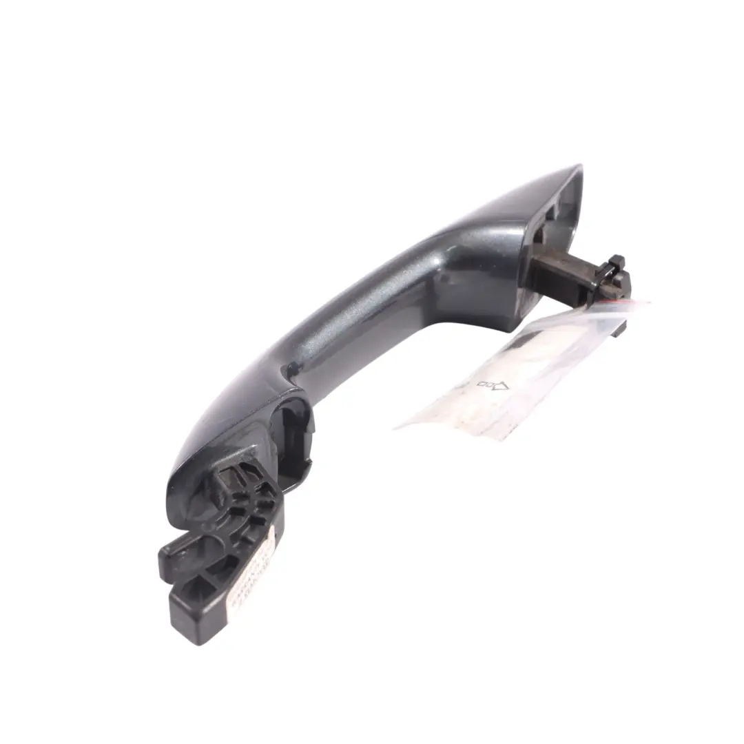 Klamka Drzwi Przód Tył Prawy Szara Tenorite Grey 755 do Mercedes W177 W205 o numerze A0997601659 Mercedes W177 W205 Klamka Drzwi Przód Tył Prawy Szara Tenorite Grey 755 - SKU A0997601659-TNG - Numer Części A0997601659